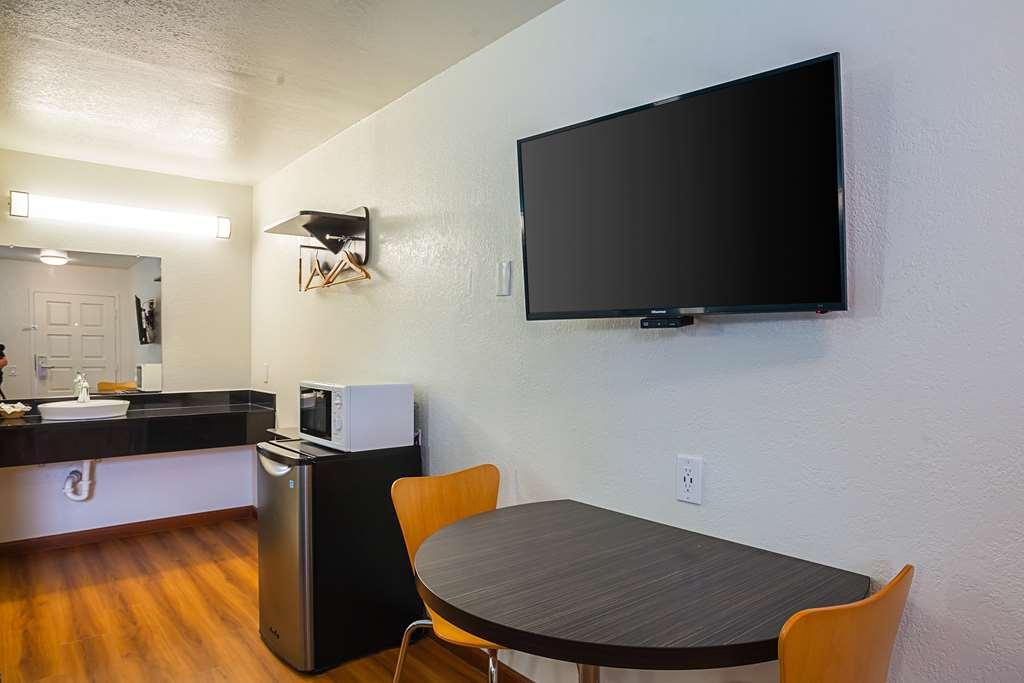 Motel 6-Ventura, Ca - Downtown 객실 사진